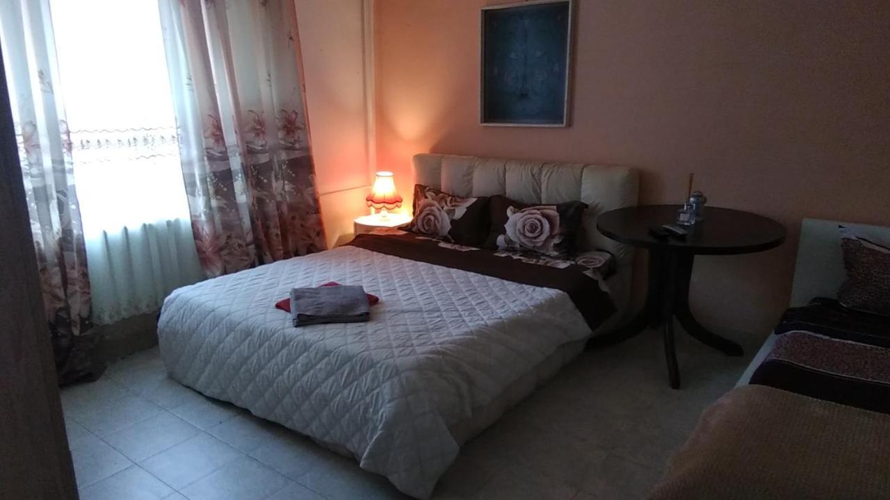 Libera Hostel Sofia Buitenkant foto