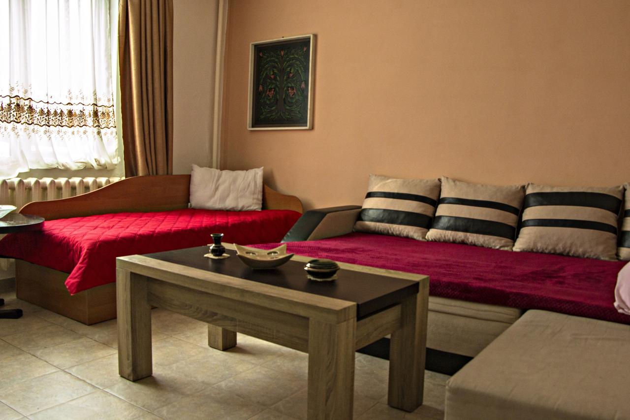 Libera Hostel Sofia Buitenkant foto