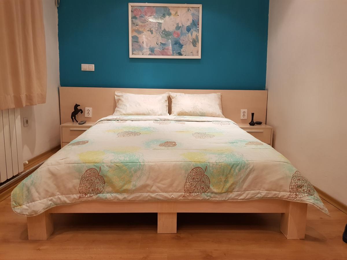 Libera Hostel Sofia Buitenkant foto